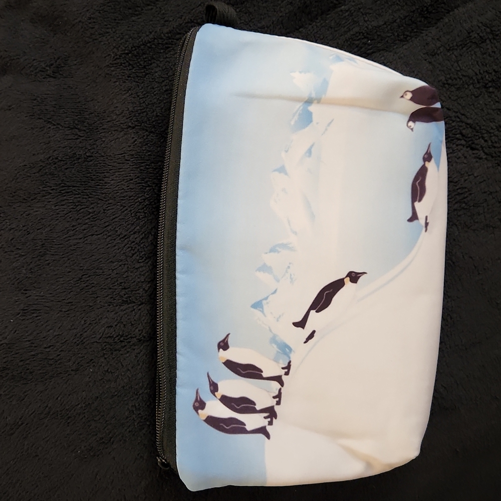 NEW- Cosmetic Bag - Penguins sliding down a hill - Picture 2 of 7